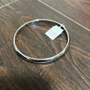 Metal Lia Sophia bangle